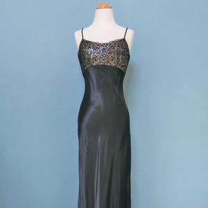 Long Formal Dress - Black - Vintage 5/6 Sequins